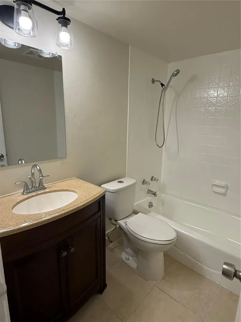 6062 Amberly Avenue Orlando FL 32822