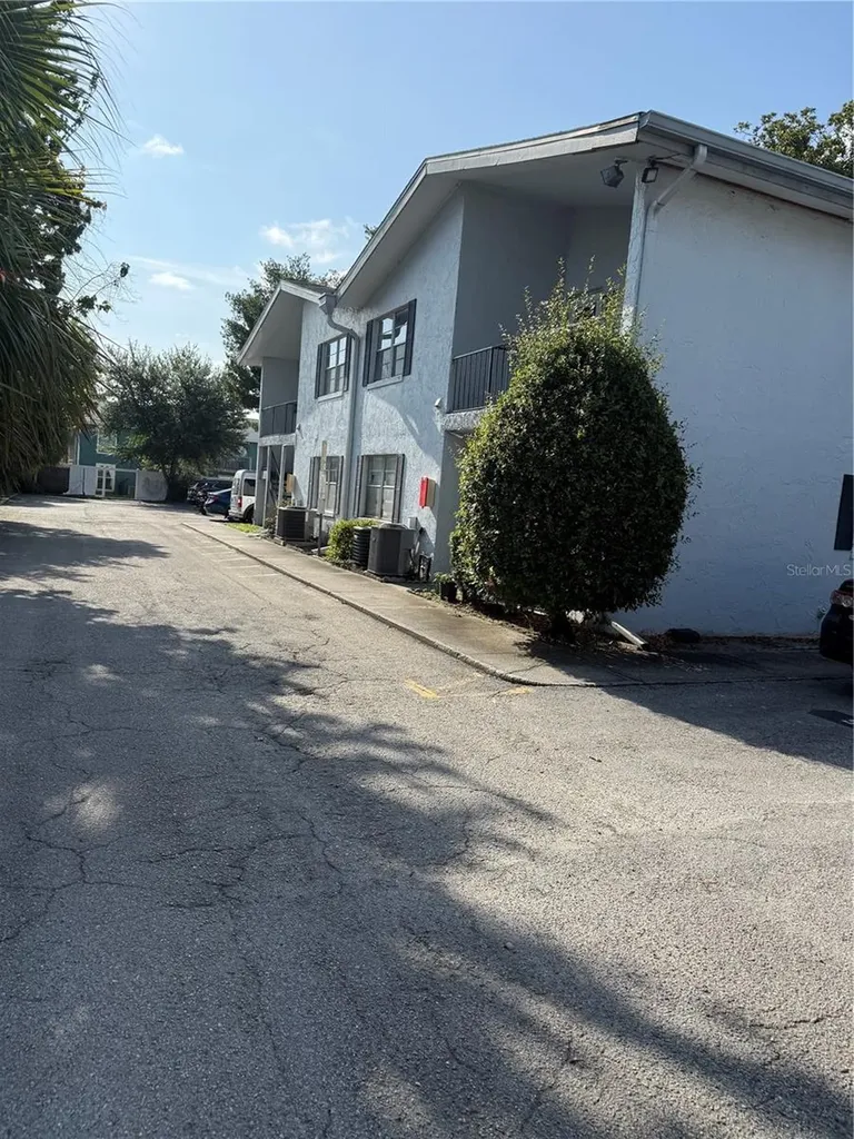 6062 Amberly Avenue Orlando FL 32822
