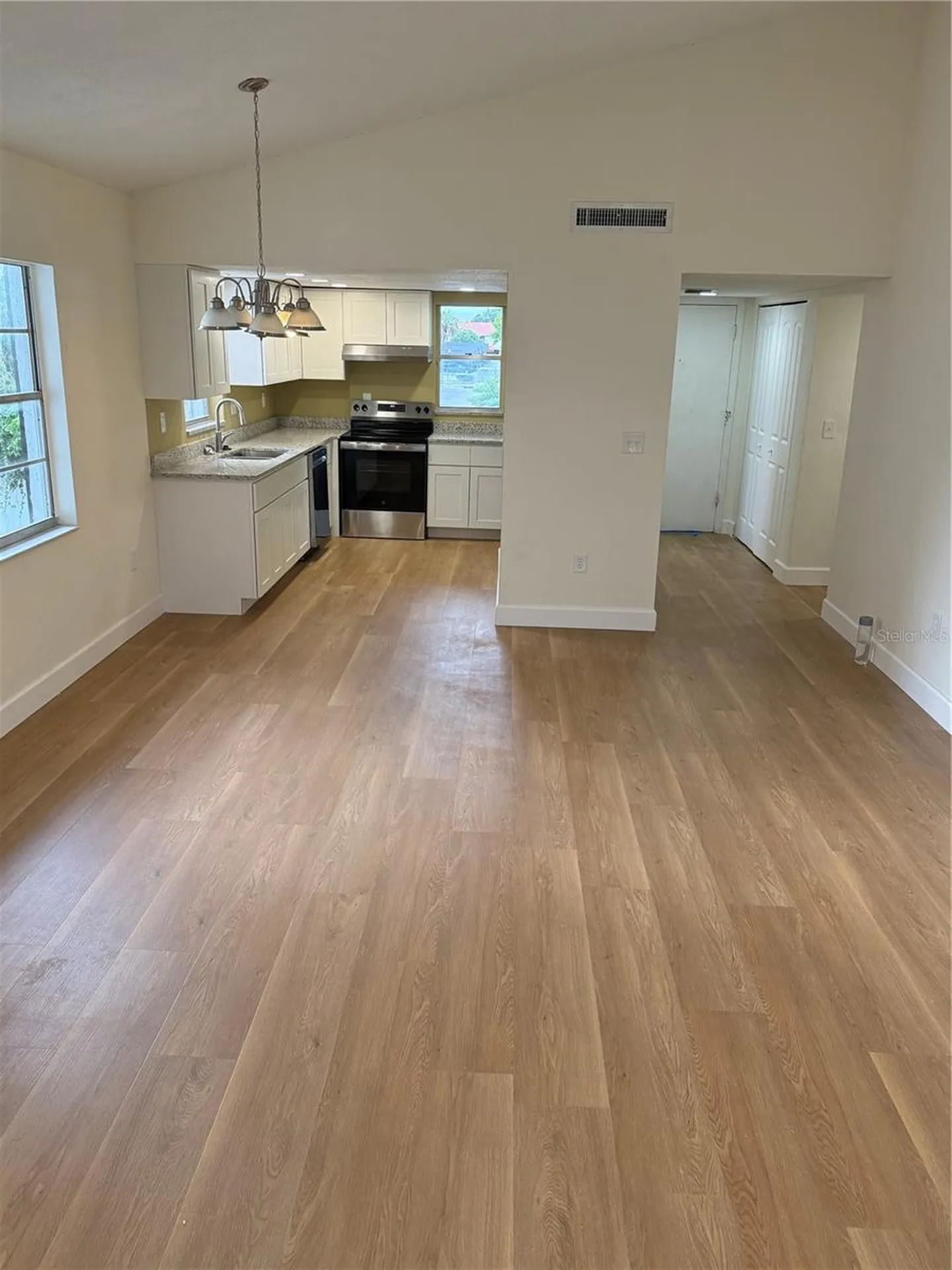 6062 Amberly Avenue Orlando FL 32822