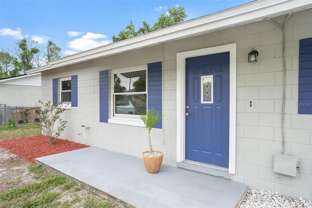 35904 Dawn Drive Leesburg FL 34788