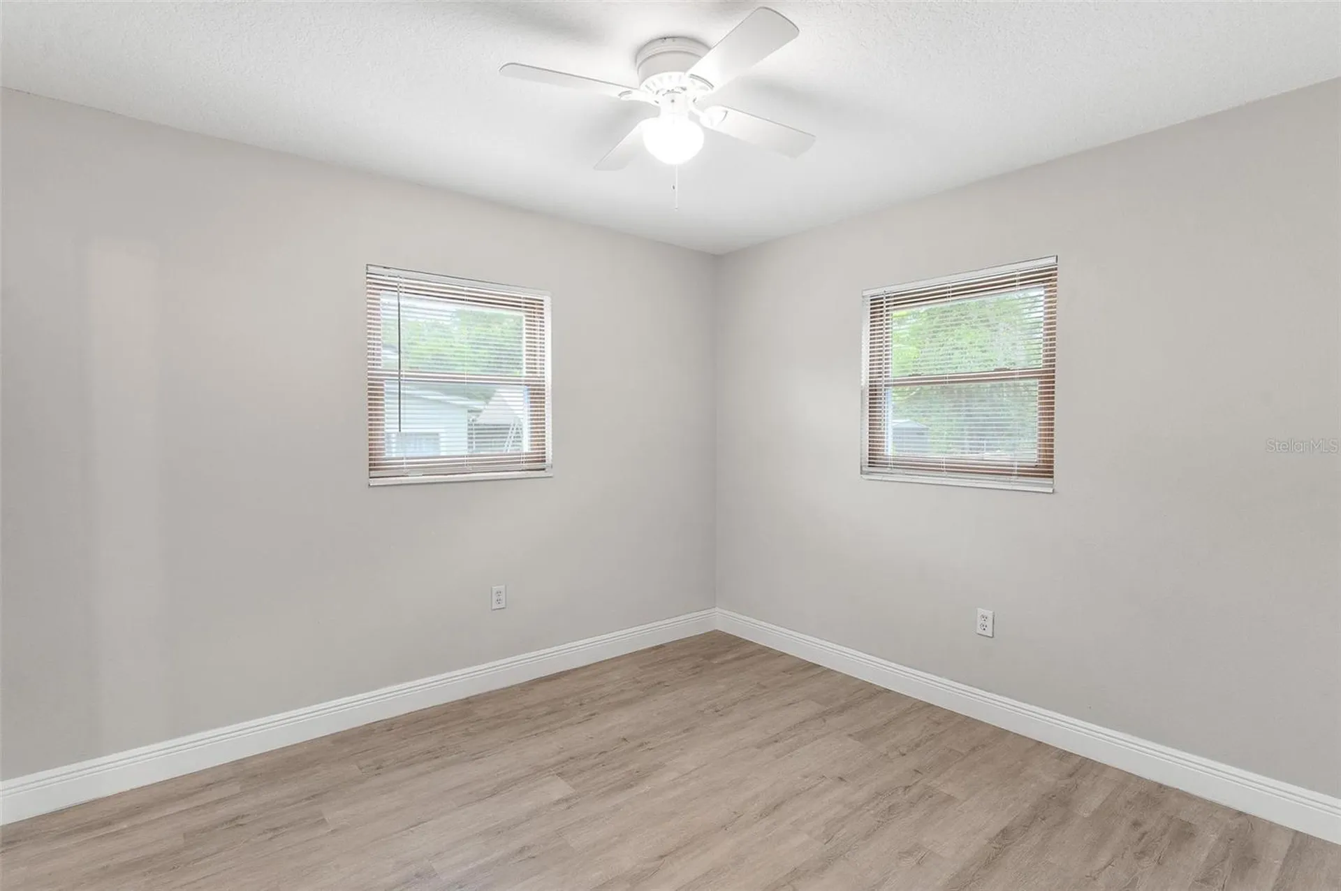 35904 Dawn Drive Leesburg FL 34788