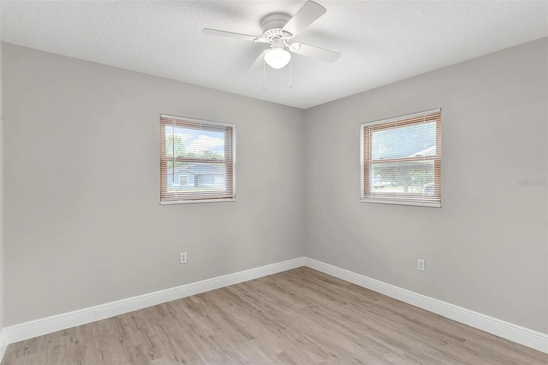 35904 Dawn Drive Leesburg FL 34788