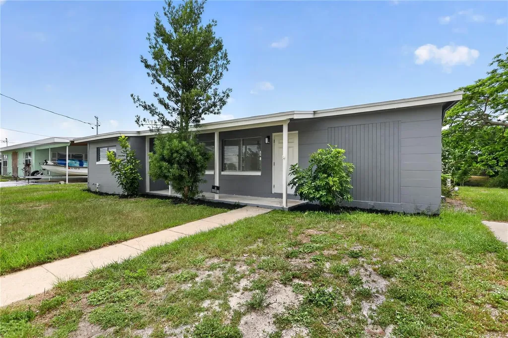 691 Sharon Circle Port Charlotte FL 33952