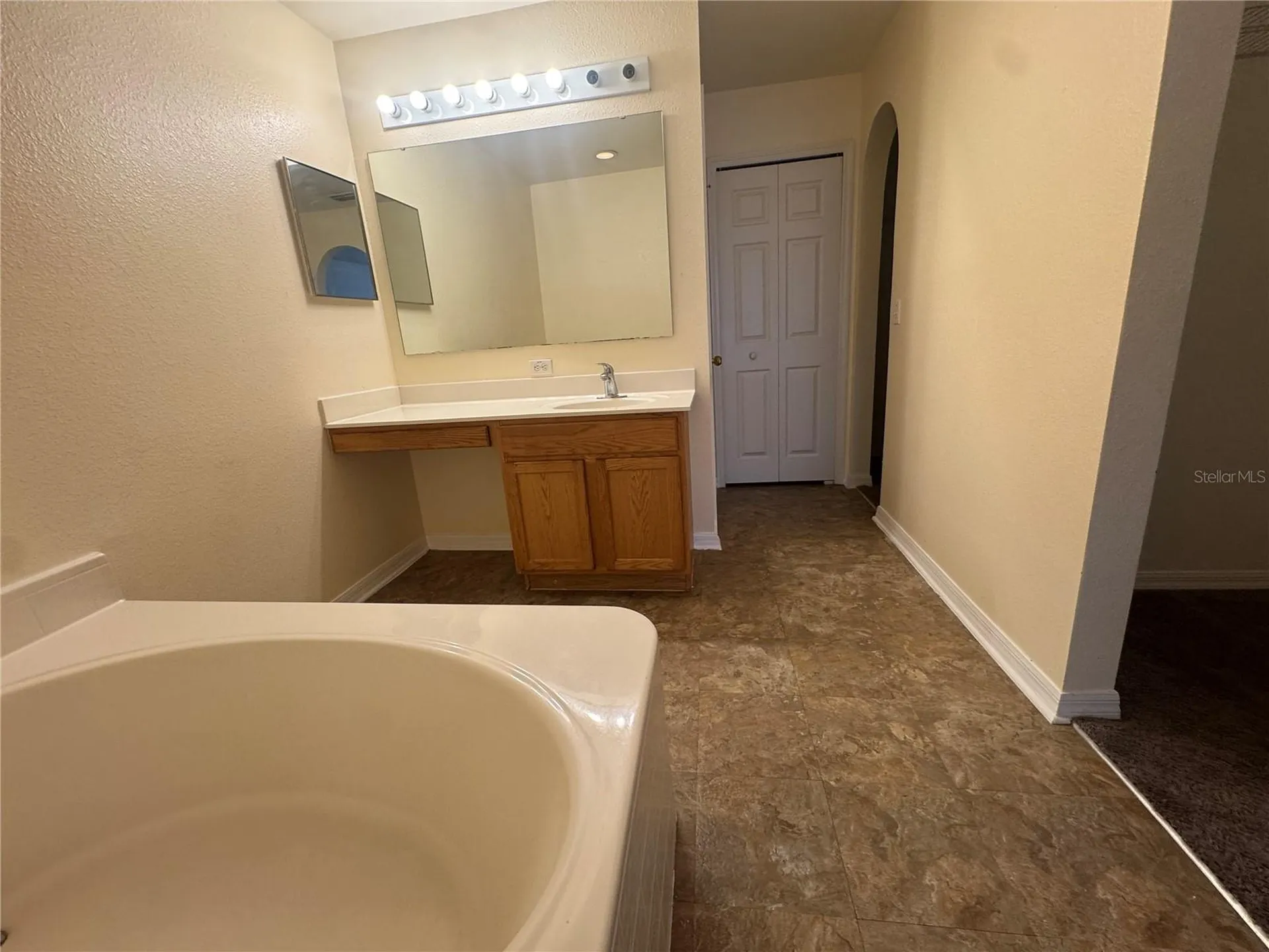 102 Flatfish Court Kissimmee FL 34759