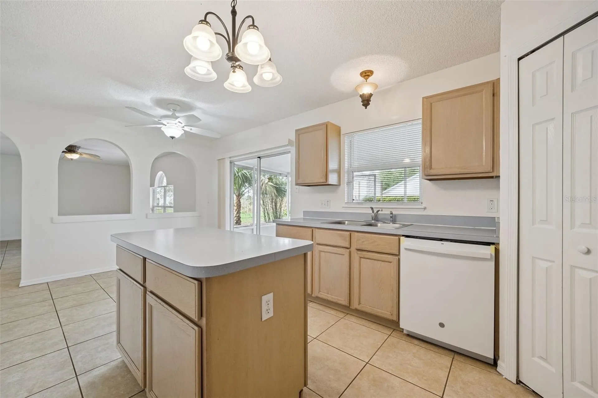 4222 Iveyglen Avenue Orlando FL 32826