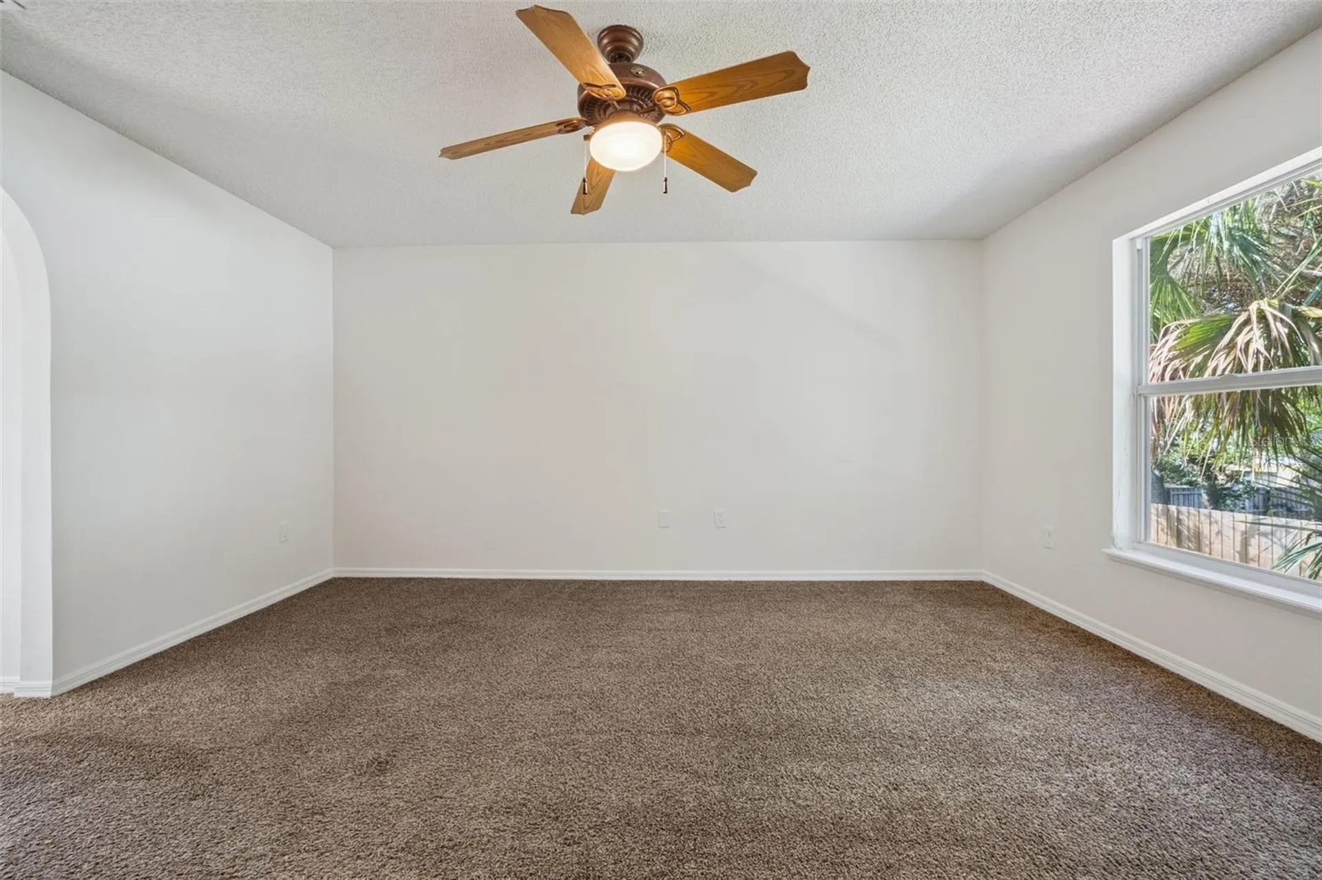 4222 Iveyglen Avenue Orlando FL 32826
