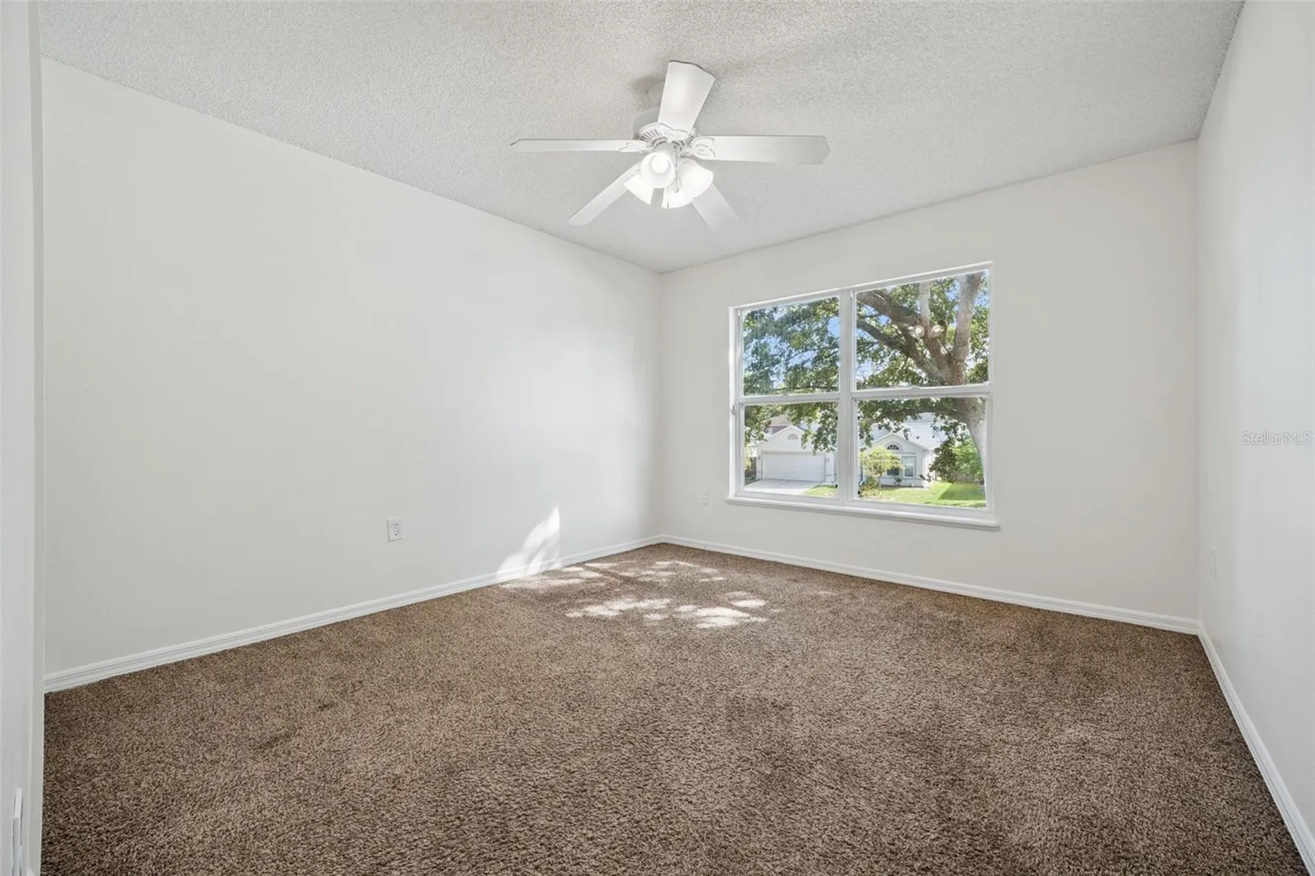 4222 Iveyglen Avenue Orlando FL 32826