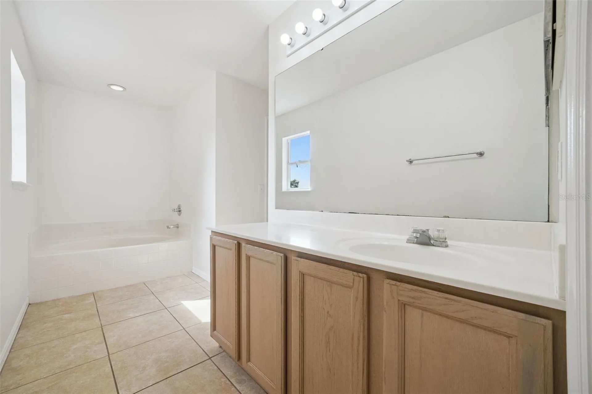 4222 Iveyglen Avenue Orlando FL 32826