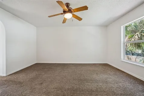 4222 Iveyglen Avenue Orlando FL 32826