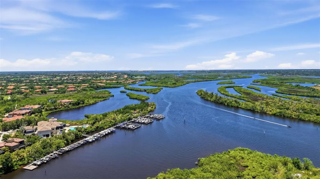 515 Sand Crane Court Bradenton FL 34212