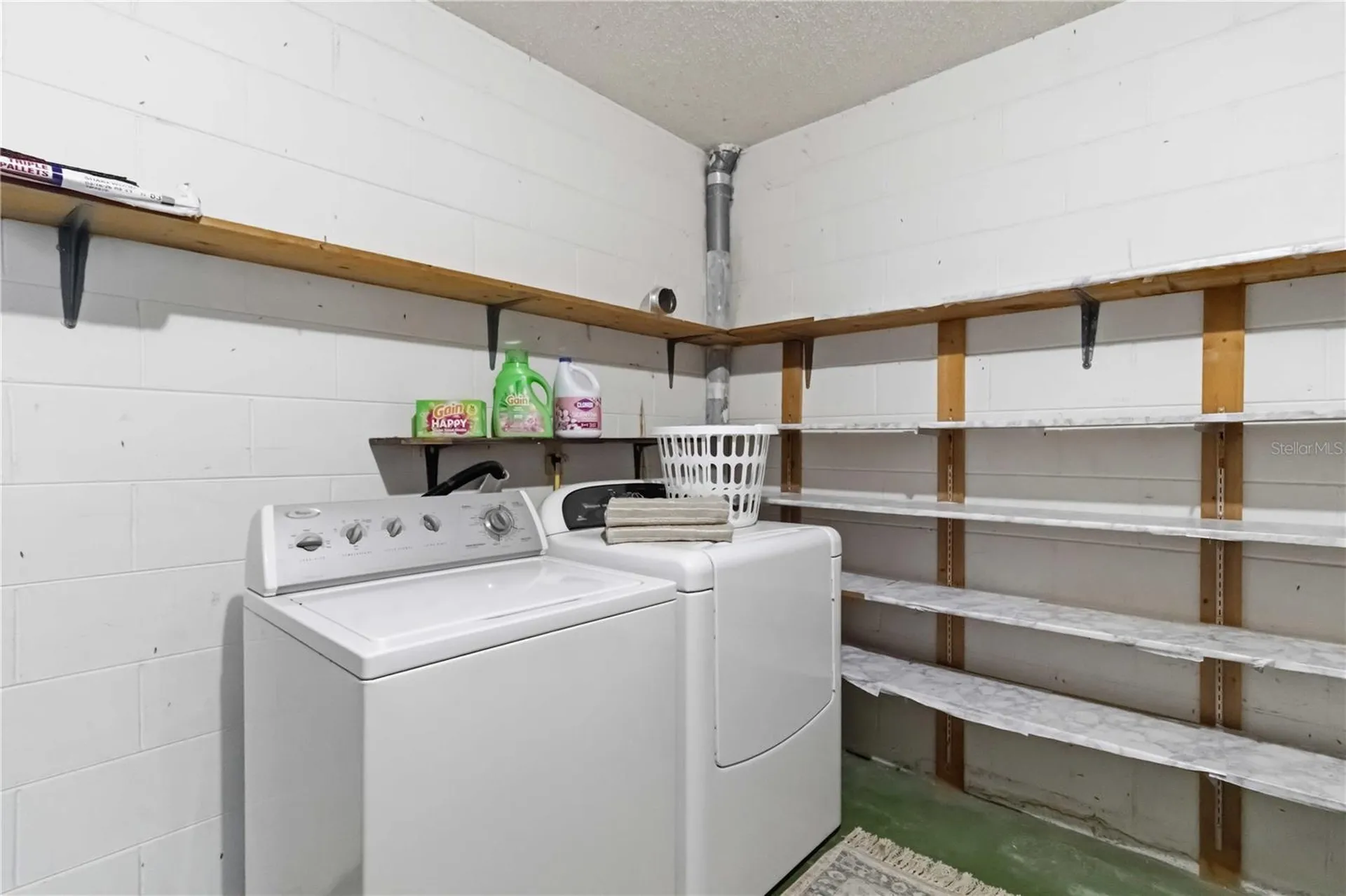 4004 42nd Avenue W Bradenton FL 34205