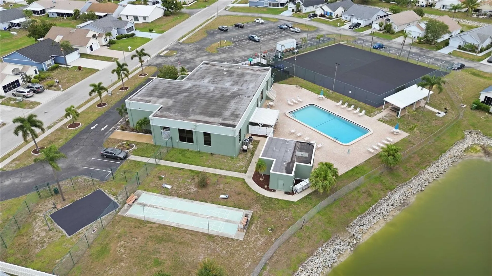 4004 42nd Avenue W Bradenton FL 34205
