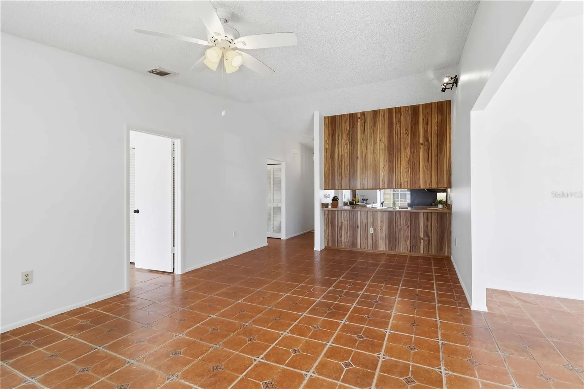 4004 42nd Avenue W Bradenton FL 34205