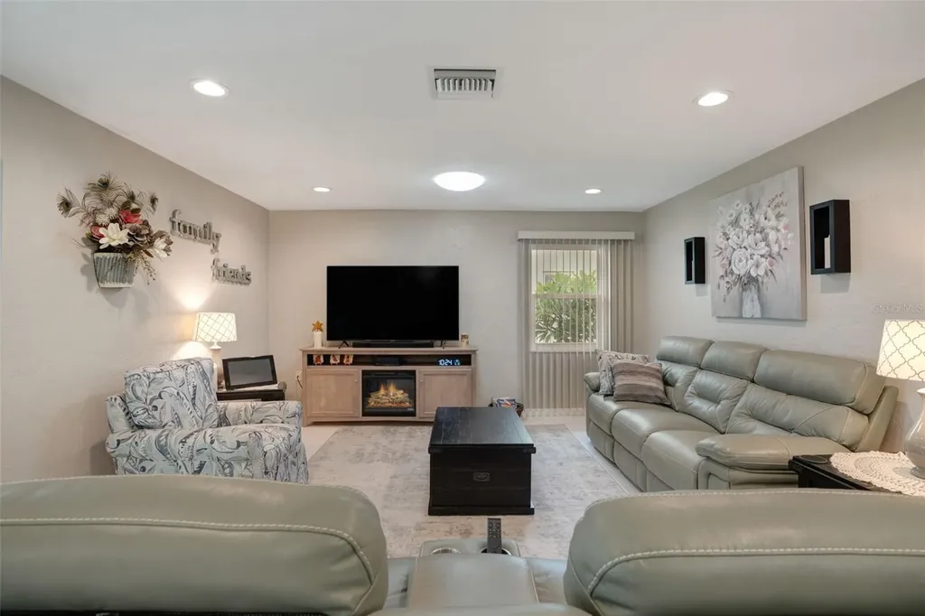 1315 Westport Lane Sarasota FL 34232