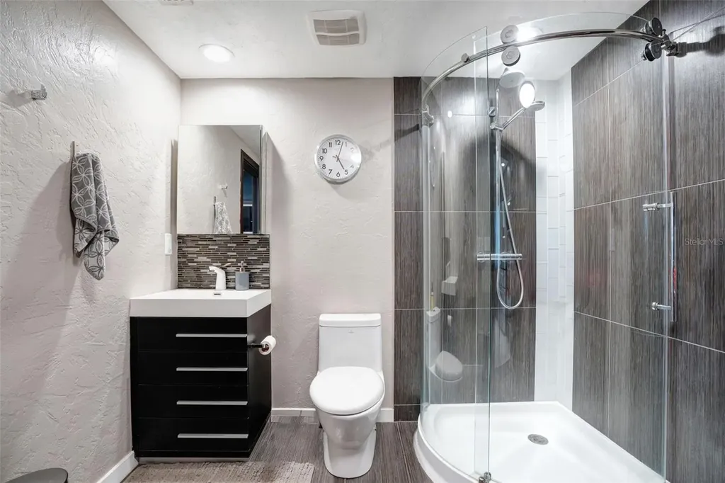 1315 Westport Lane Sarasota FL 34232
