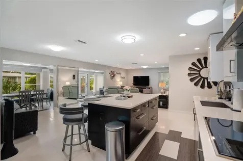 1315 Westport Lane Sarasota FL 34232