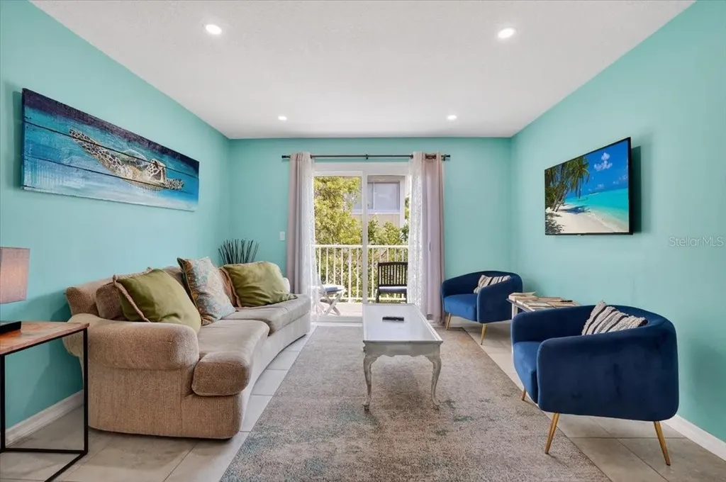 3303 6th Avenue Holmes Beach FL 34217