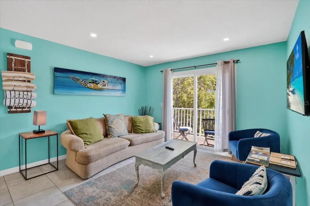 3303 6th Avenue Holmes Beach FL 34217