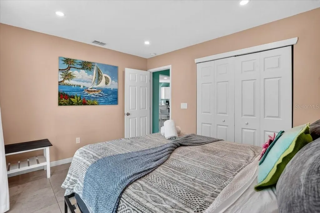 3303 6th Avenue Holmes Beach FL 34217