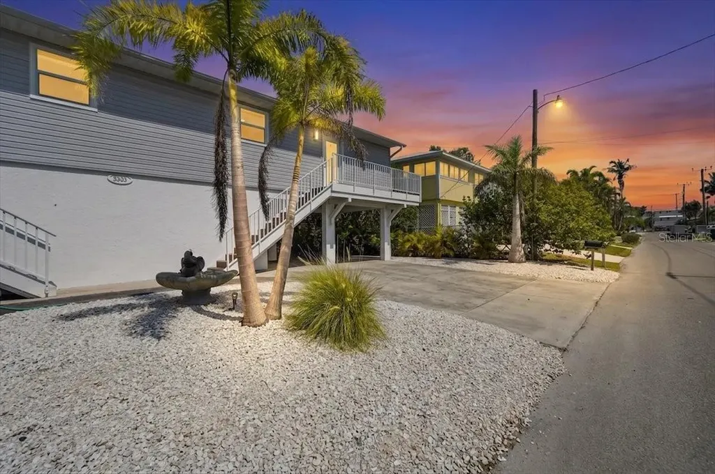 3303 6th Avenue Holmes Beach FL 34217