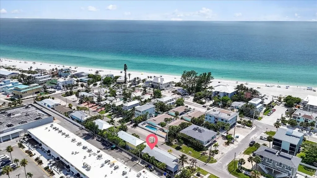 3303 6th Avenue Holmes Beach FL 34217