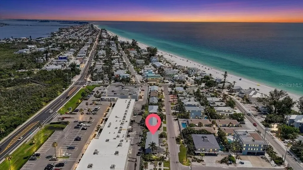 3303 6th Avenue Holmes Beach FL 34217