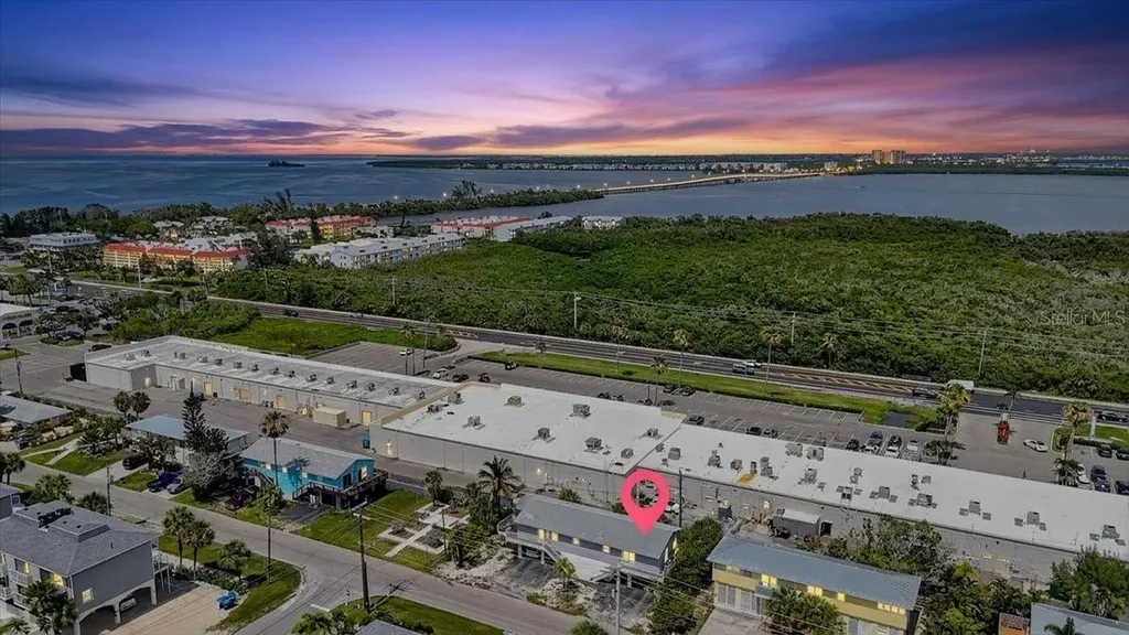 3303 6th Avenue Holmes Beach FL 34217