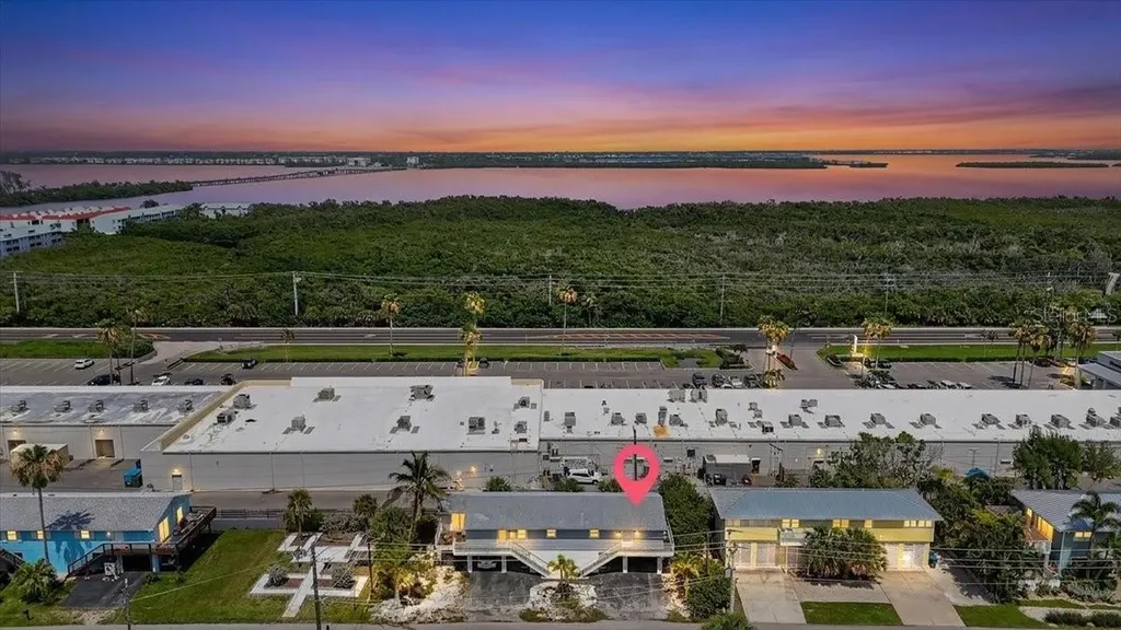 3303 6th Avenue Holmes Beach FL 34217