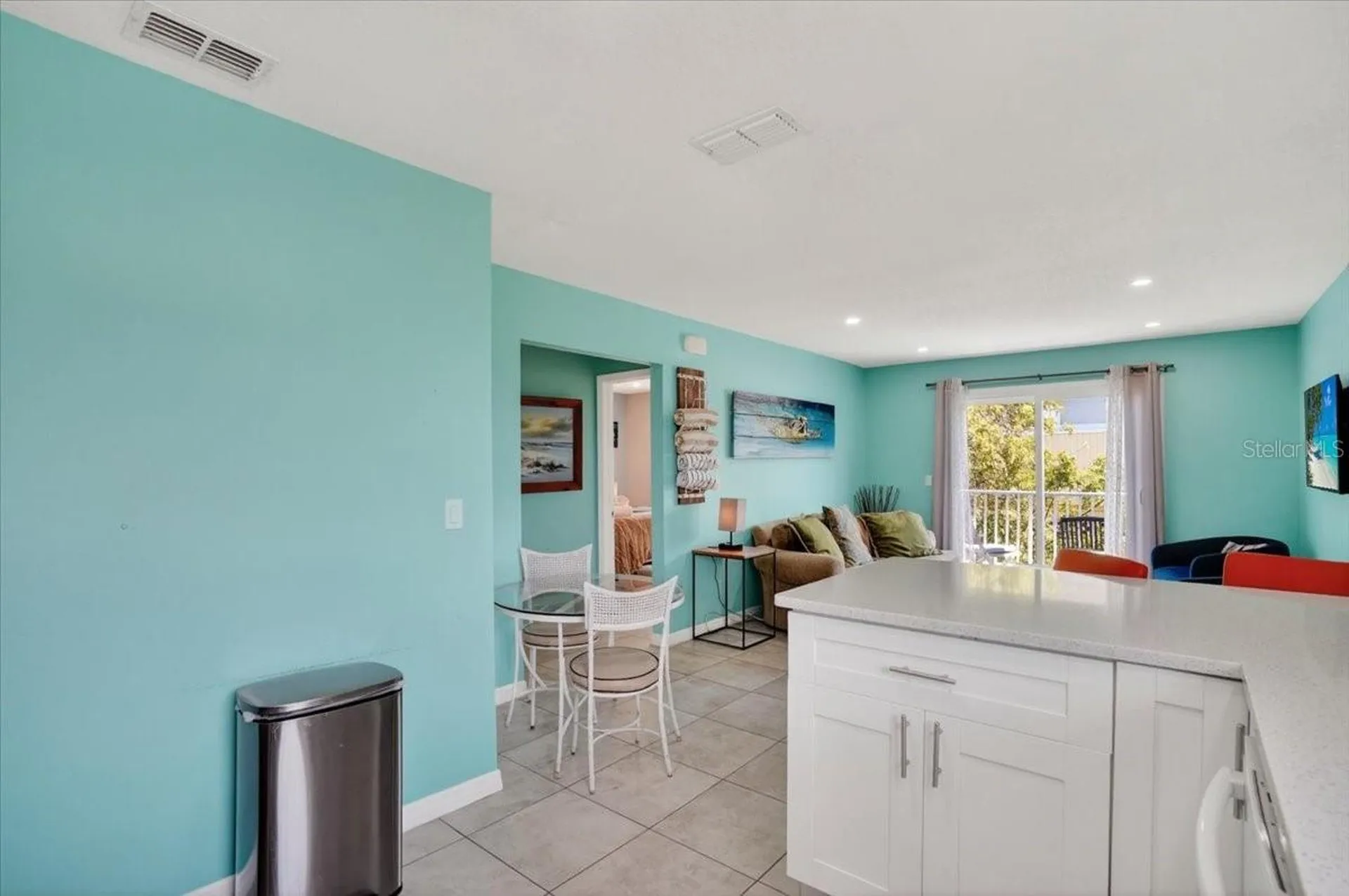 3303 6th Avenue Holmes Beach FL 34217