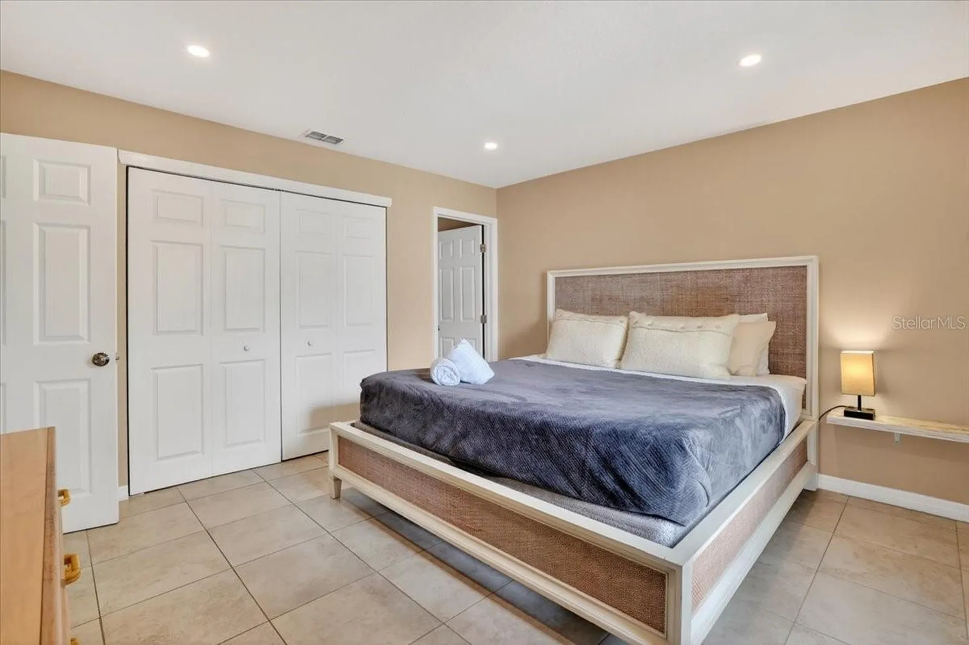 3303 6th Avenue Holmes Beach FL 34217