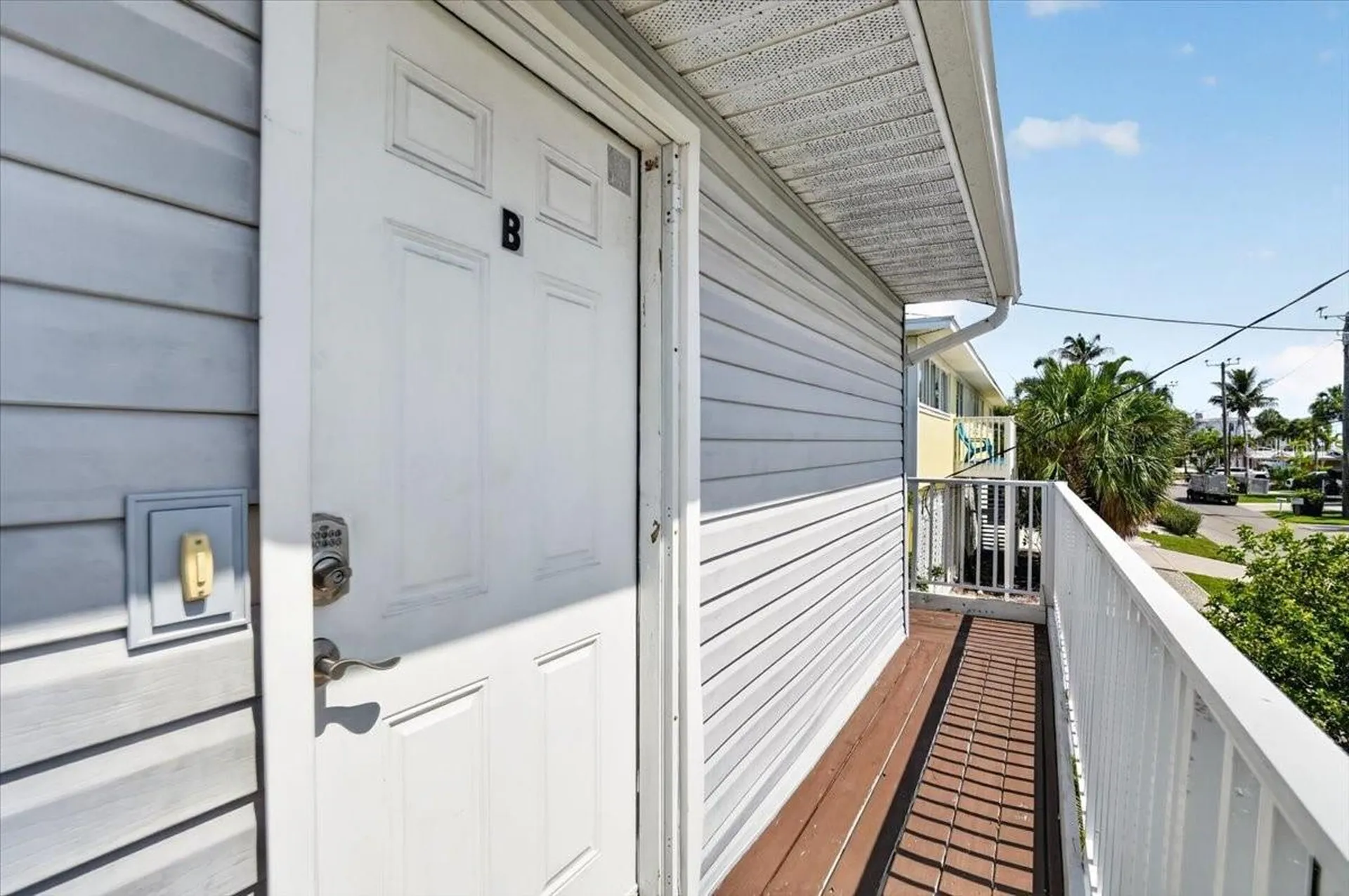 3303 6th Avenue Holmes Beach FL 34217