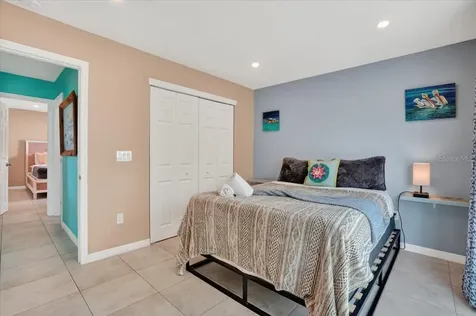 3303 6th Avenue Holmes Beach FL 34217