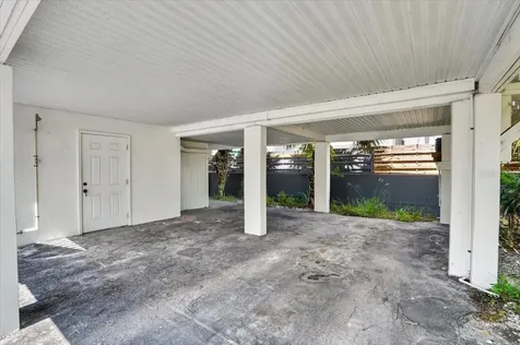 3303 6th Avenue Holmes Beach FL 34217