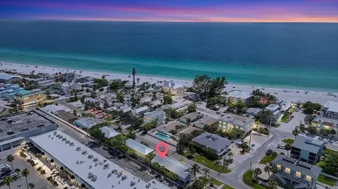 3303 6th Avenue Holmes Beach FL 34217