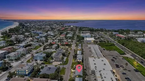 3303 6th Avenue Holmes Beach FL 34217