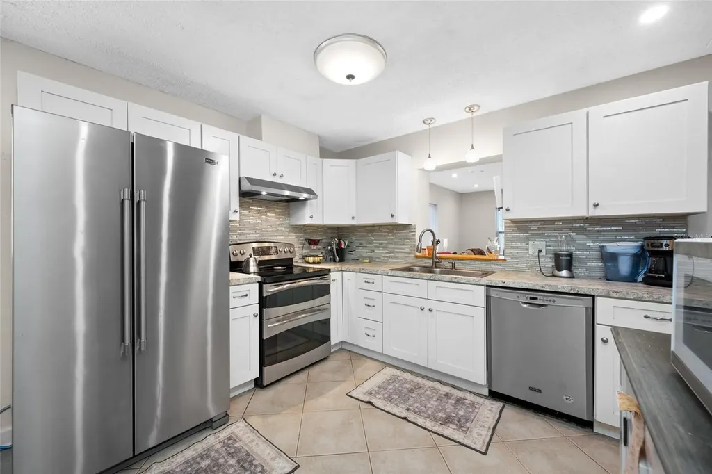 7128 64th Way N Pinellas Park FL 33781