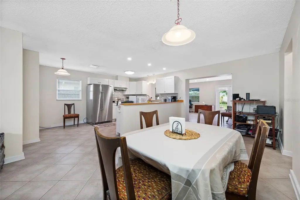 7128 64th Way N Pinellas Park FL 33781