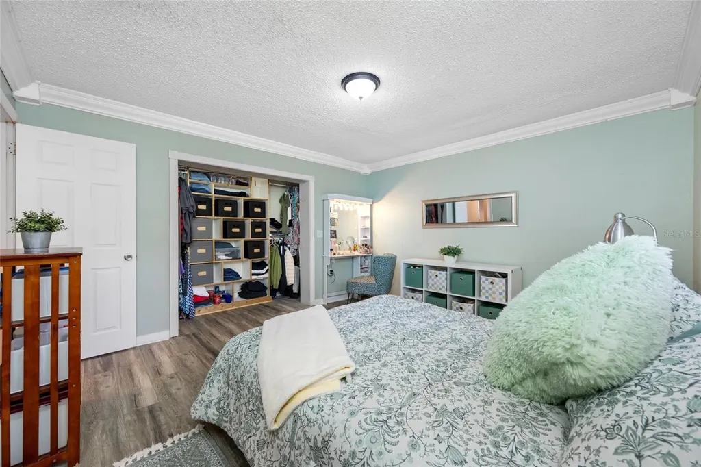 7128 64th Way N Pinellas Park FL 33781