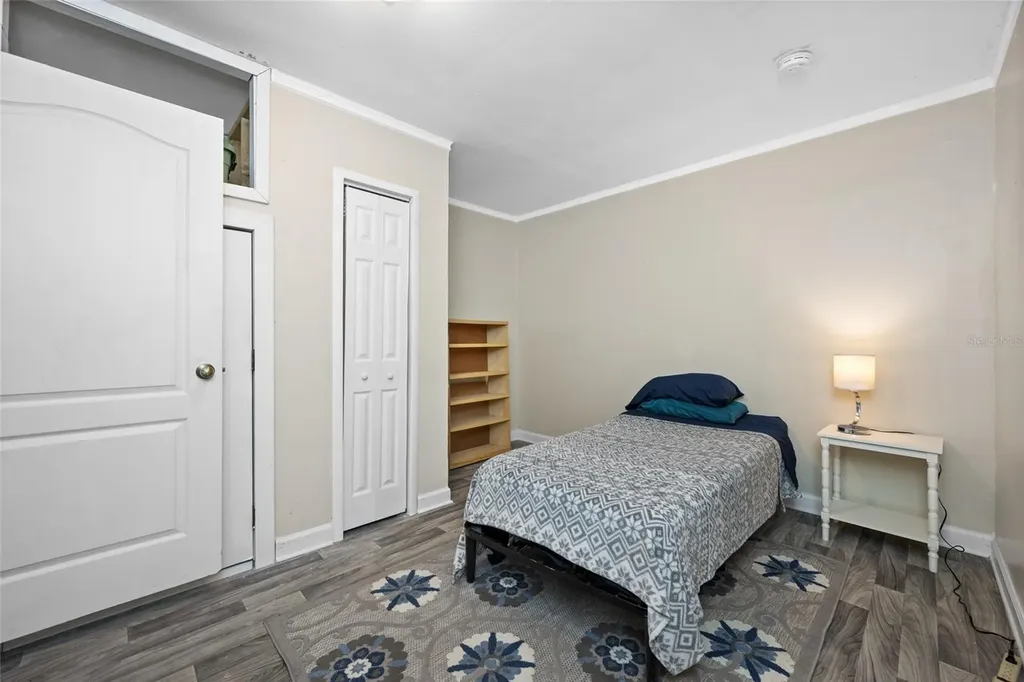 7128 64th Way N Pinellas Park FL 33781