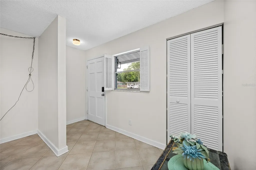 7128 64th Way N Pinellas Park FL 33781