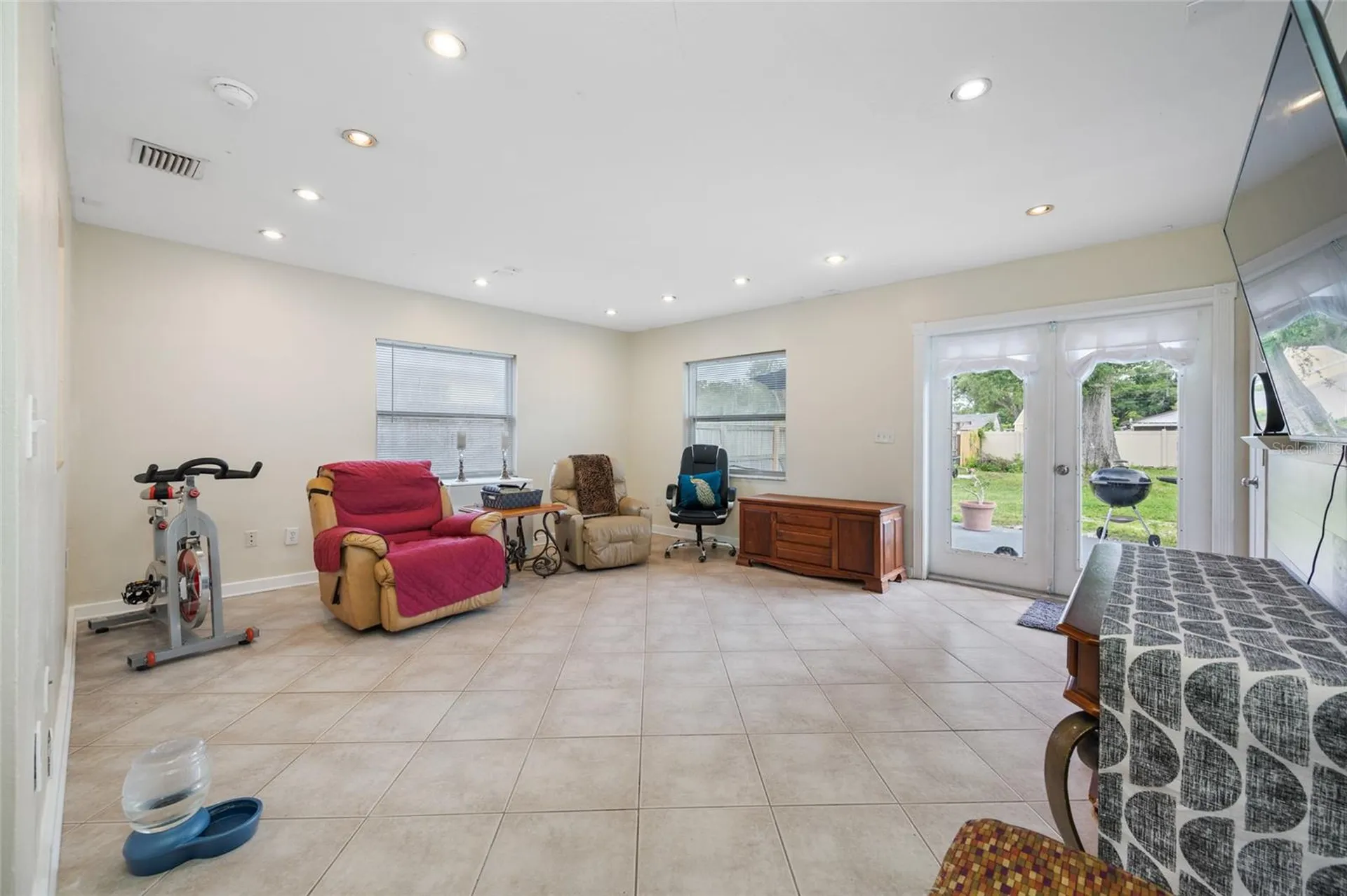 7128 64th Way N Pinellas Park FL 33781