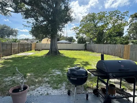 7128 64th Way N Pinellas Park FL 33781