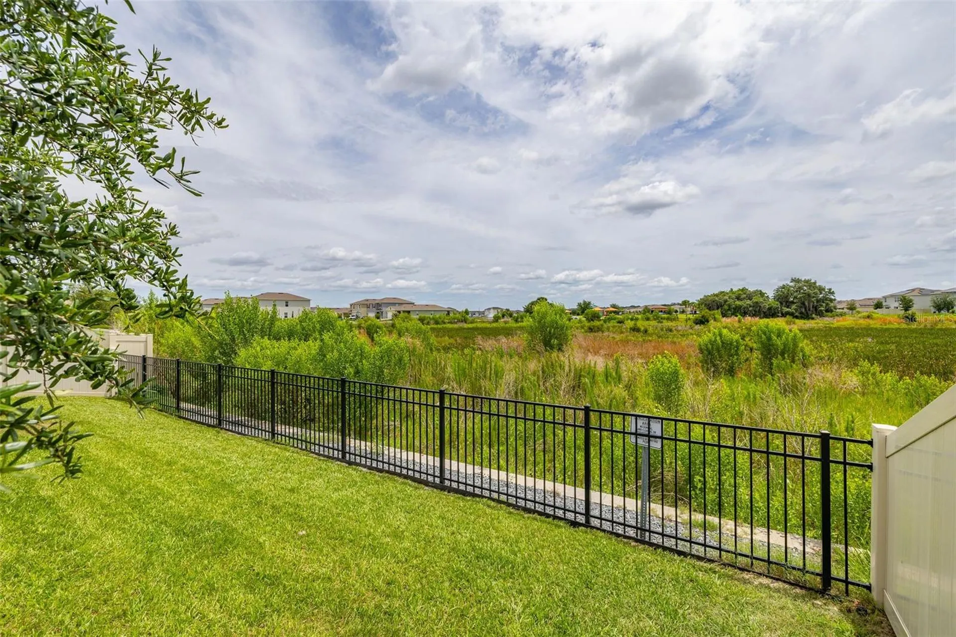 1273 Red Hill Road Davenport FL 33837