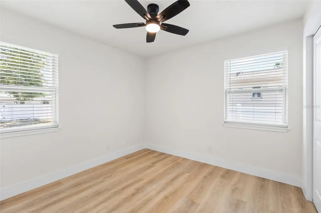 513 88th Avenue N St Petersburg FL 33702