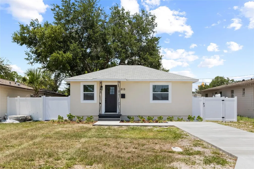 513 88th Avenue N St Petersburg FL 33702