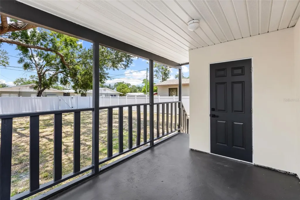513 88th Avenue N St Petersburg FL 33702