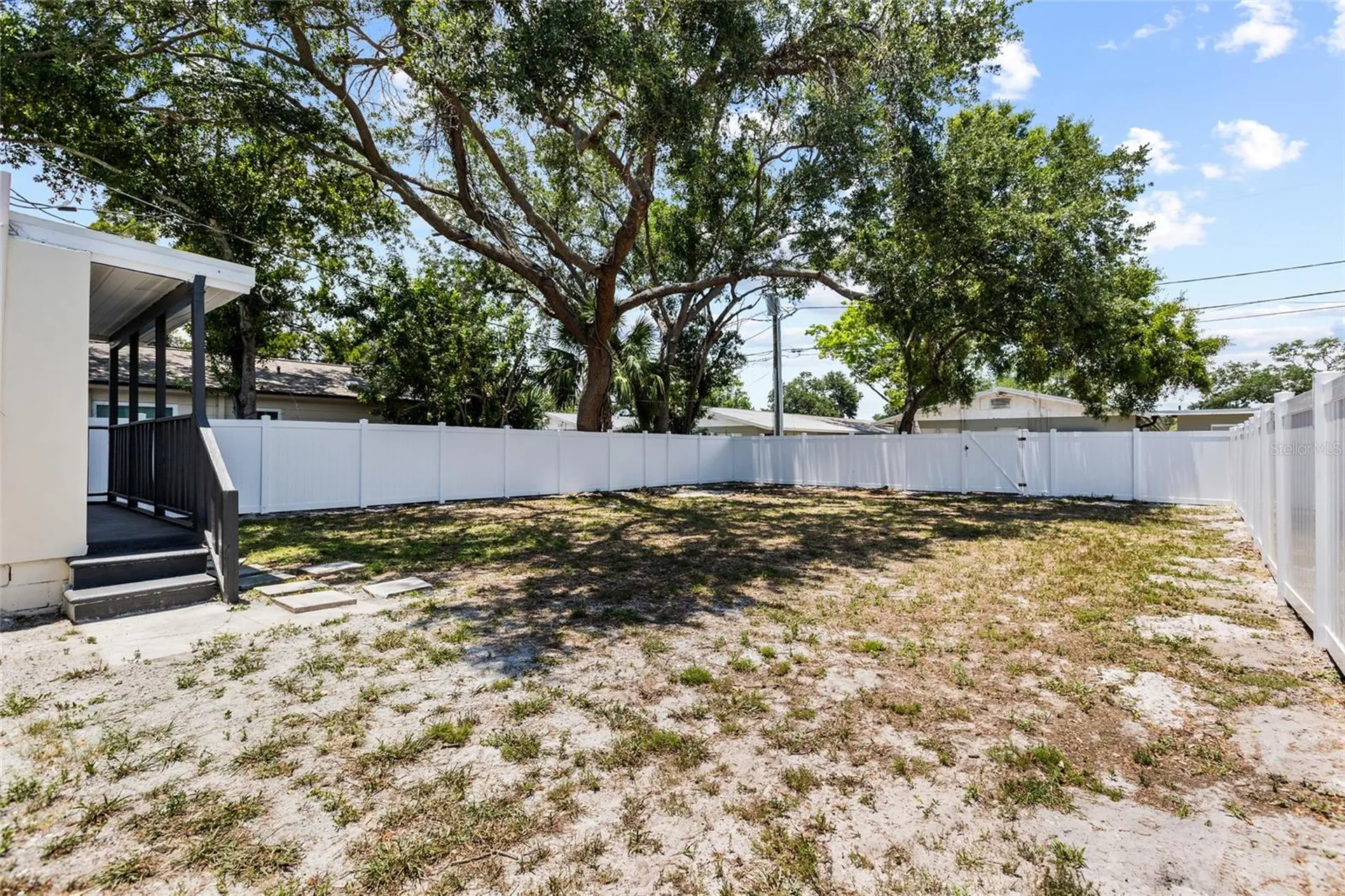513 88th Avenue N St Petersburg FL 33702