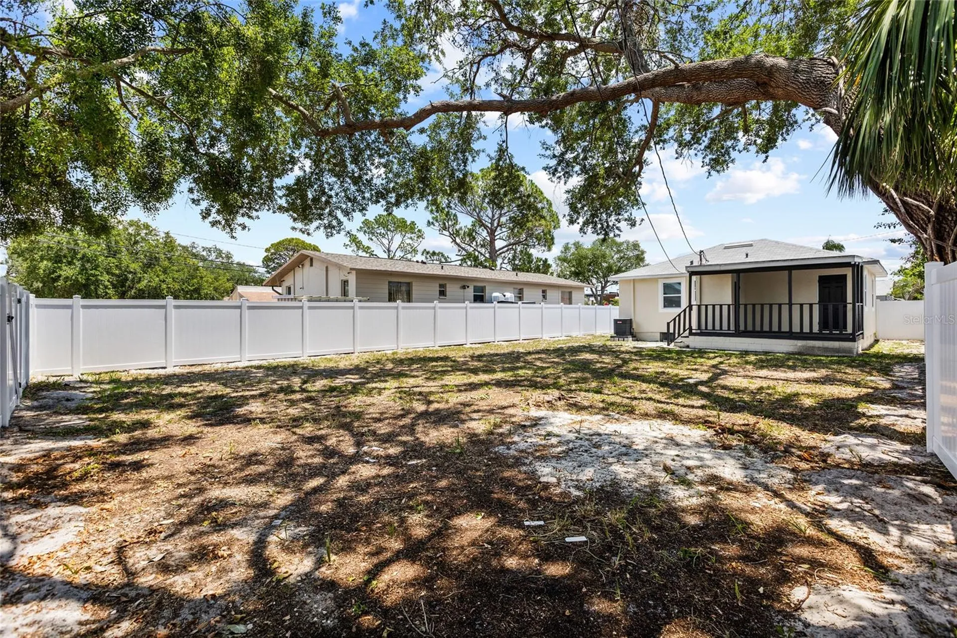 513 88th Avenue N St Petersburg FL 33702