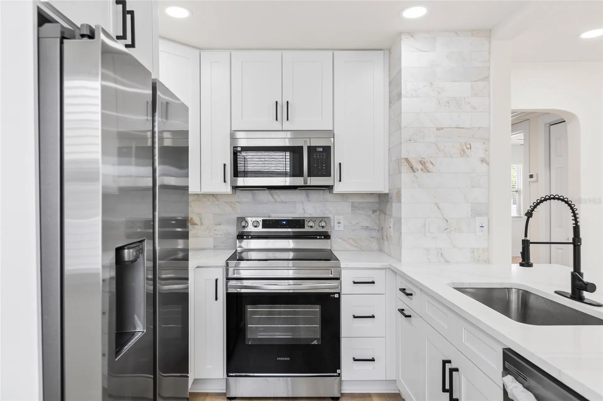 513 88th Avenue N St Petersburg FL 33702