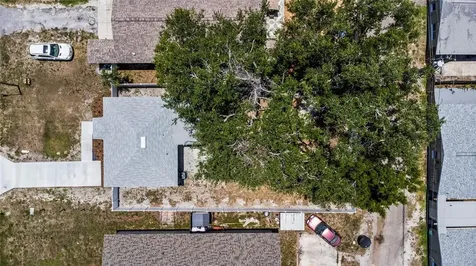 513 88th Avenue N St Petersburg FL 33702